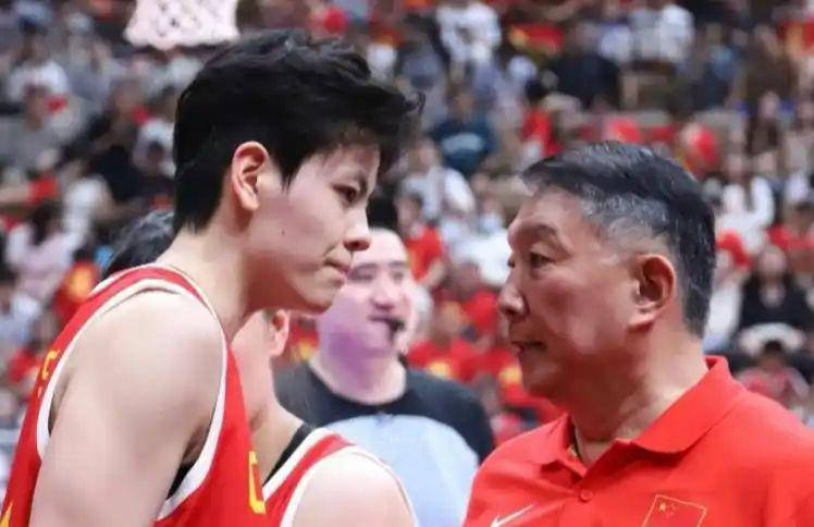 德州扑克官网-“叛逃”至NBL1联赛？女篮队长声援姐姐，或是对宫鲁鸣的无声抗争